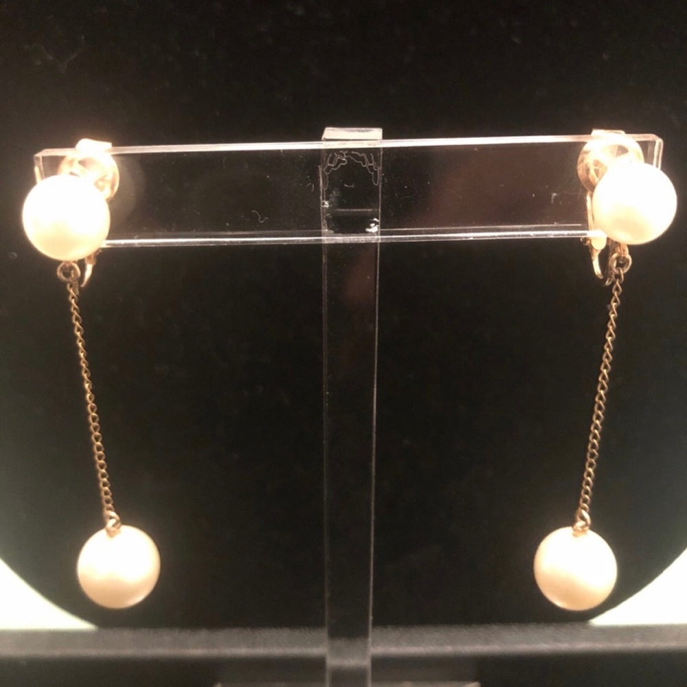 Trifari Pearl earrings